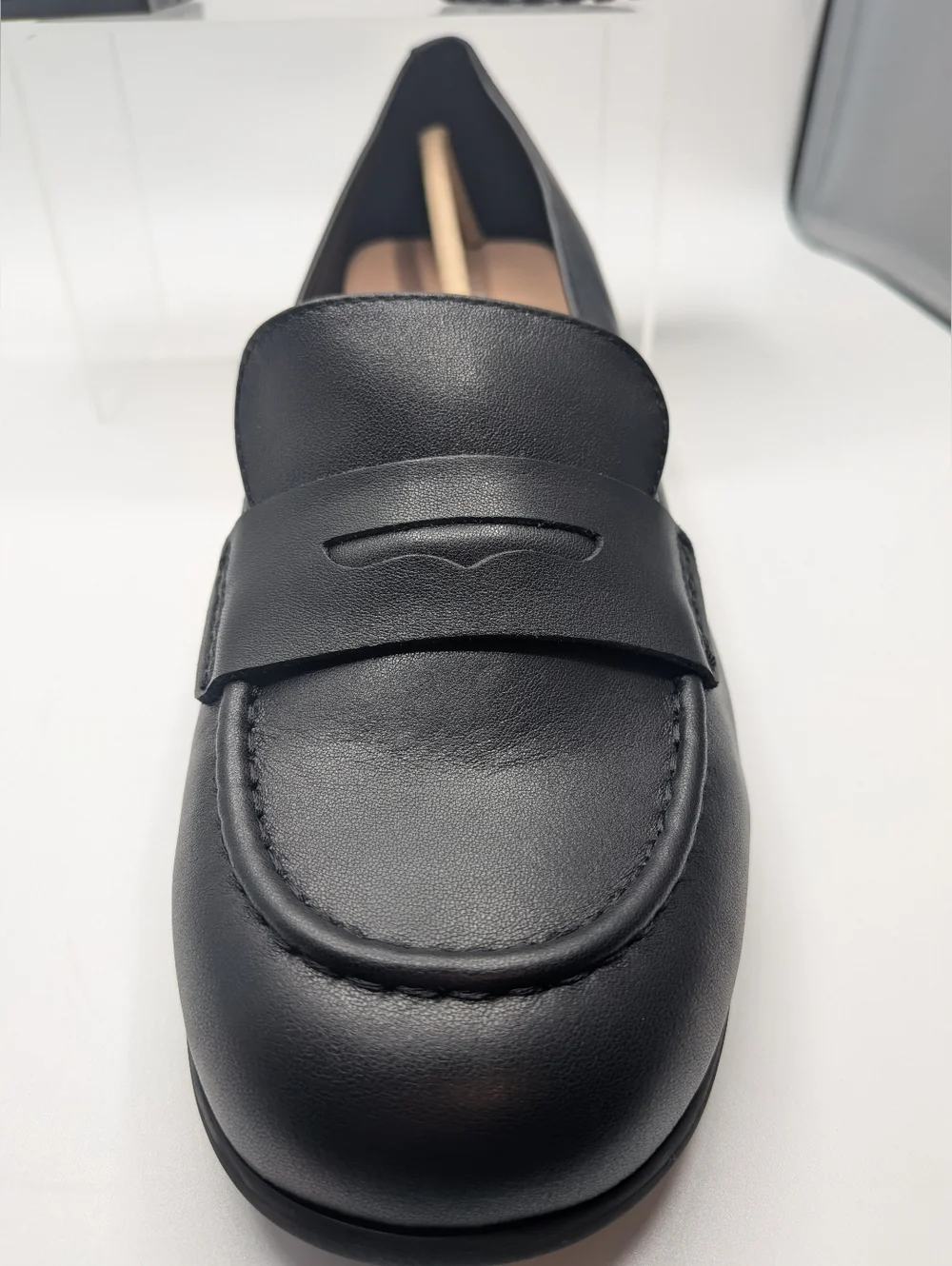 Low Heel Loafers NWB- 10WW-Black - Picture 7 of 15